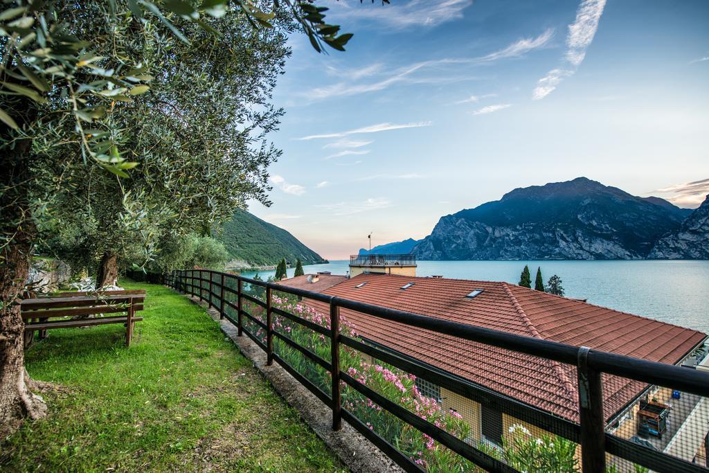 Torbole Aparthotel Torbole Sul Garda Ngoại thất bức ảnh