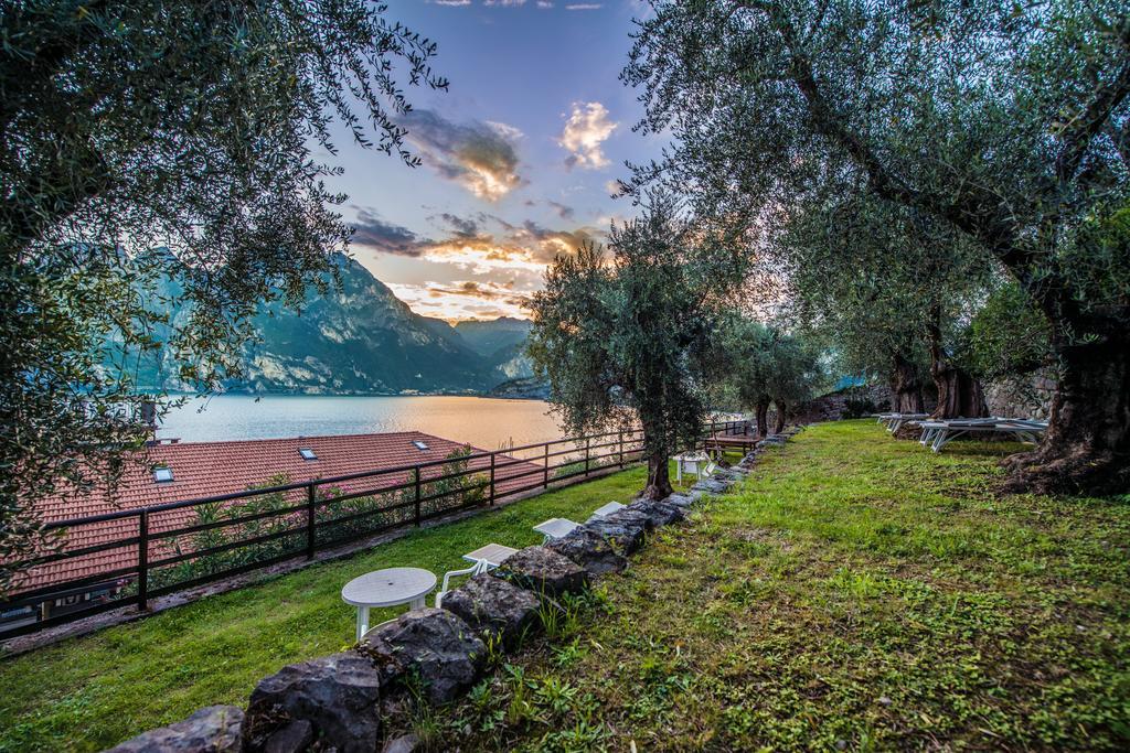 Torbole Aparthotel Torbole Sul Garda Ngoại thất bức ảnh