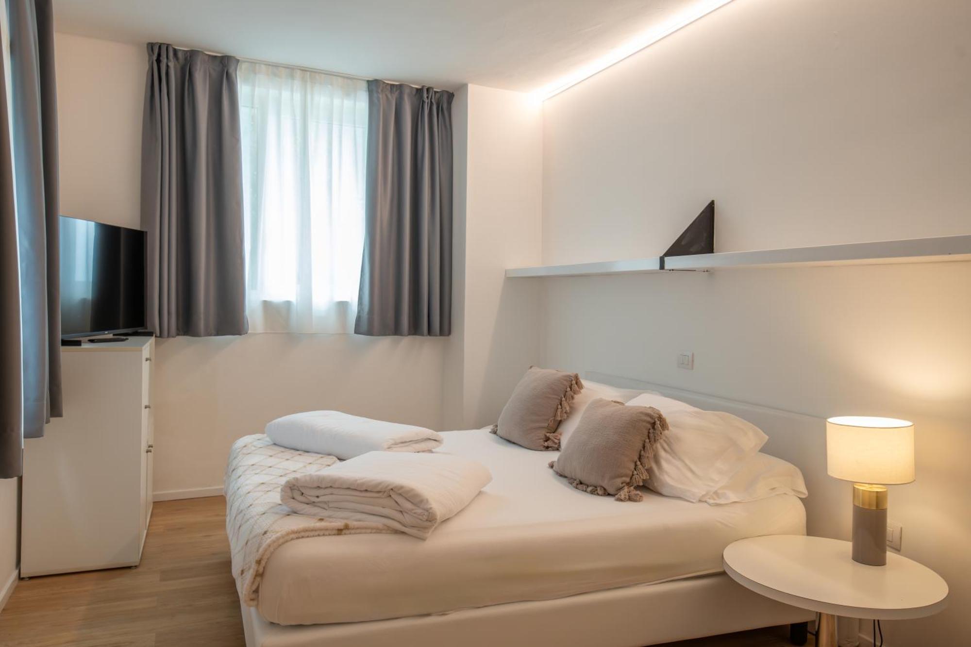 Torbole Aparthotel Torbole Sul Garda Ngoại thất bức ảnh