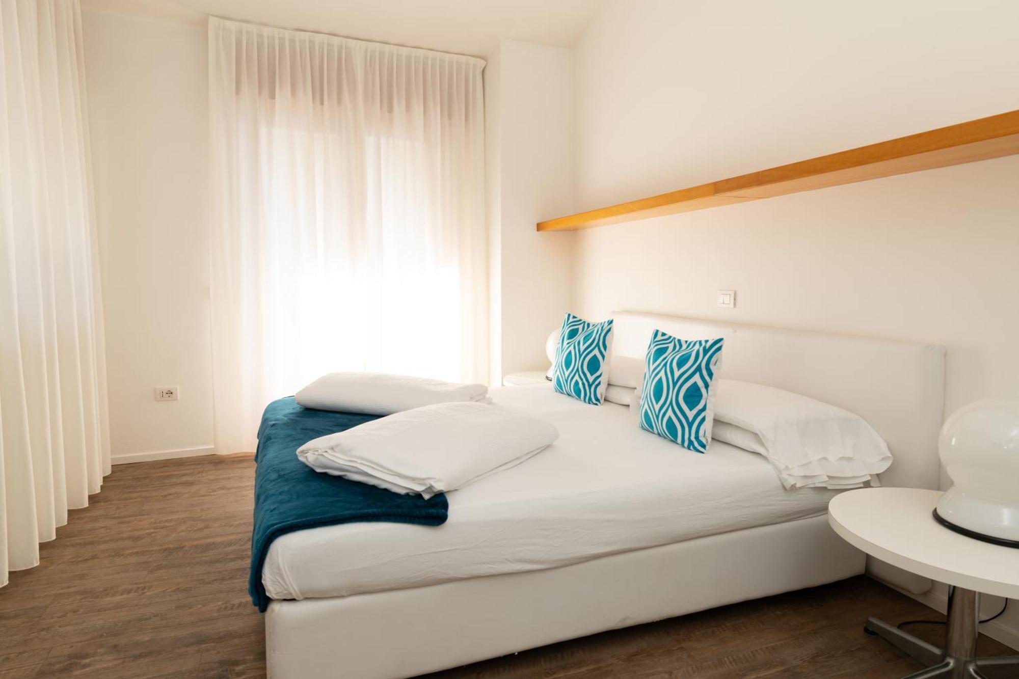 Torbole Aparthotel Torbole Sul Garda Ngoại thất bức ảnh