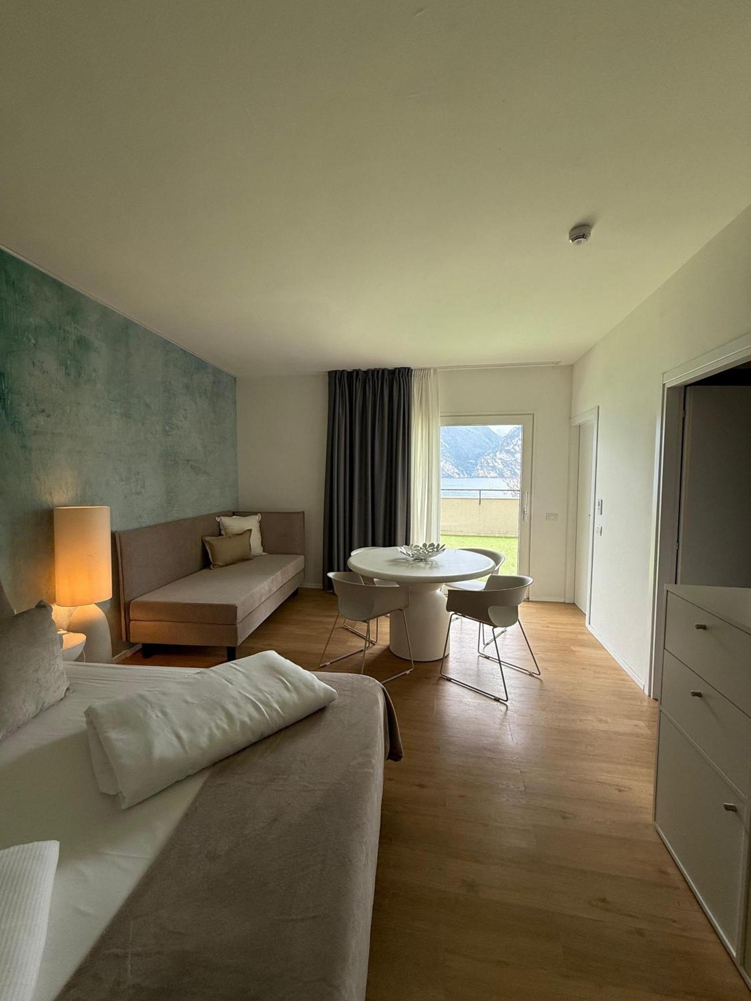 Torbole Aparthotel Torbole Sul Garda Ngoại thất bức ảnh